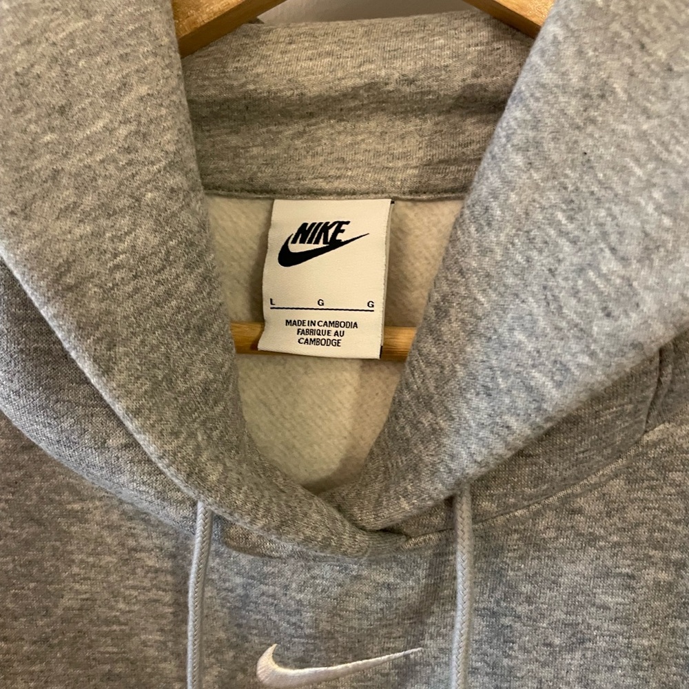 Nike Women's Heather Gray Hoodie